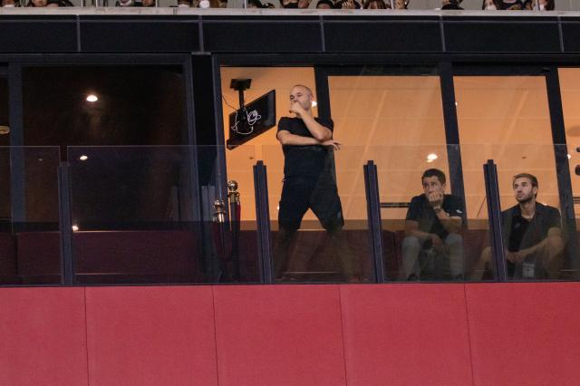 1663595894127001418.jpg 33.jpg